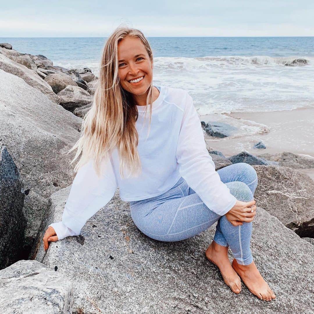 Target Styleのインスタグラム：「Explore in style and comfort this summer. #JoyLab 📷: @thebalancedblonde」