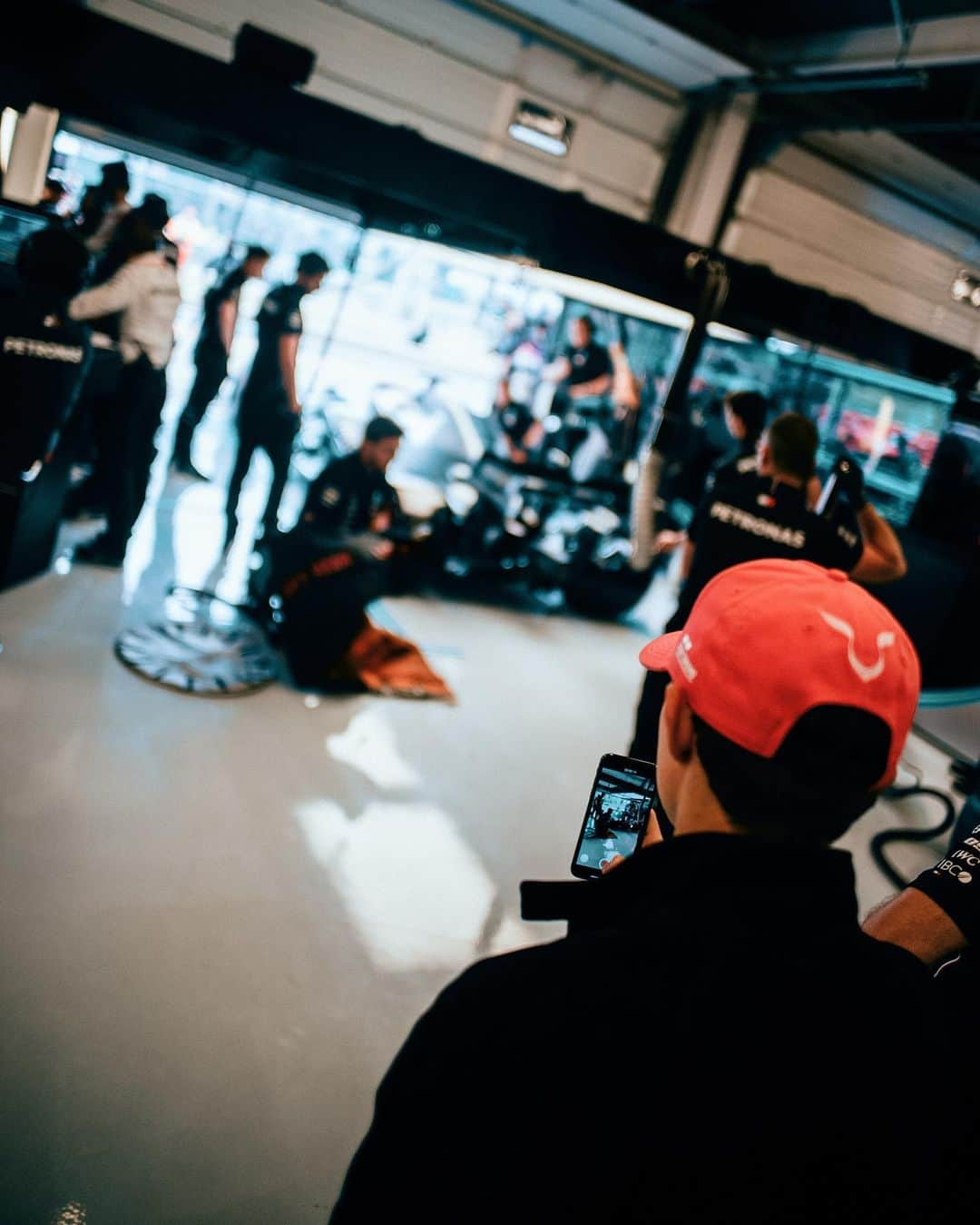 トム・ホランドさんのインスタグラム写真 - (トム・ホランドInstagram)「Our first experience at @f1 and I have to say it’s gonna be hard to top. Thank you @lewishamilton for having us and good luck for tomorrow mate!」7月14日 3時44分 - tomholland2013