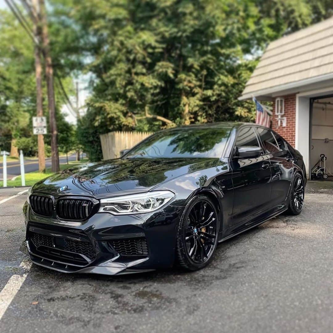 CarsWithoutLimitsさんのインスタグラム写真 - (CarsWithoutLimitsInstagram)「The @dmetuning F90 M5 #carswithoutlimits #f90m5」7月14日 3時49分 - carswithoutlimits
