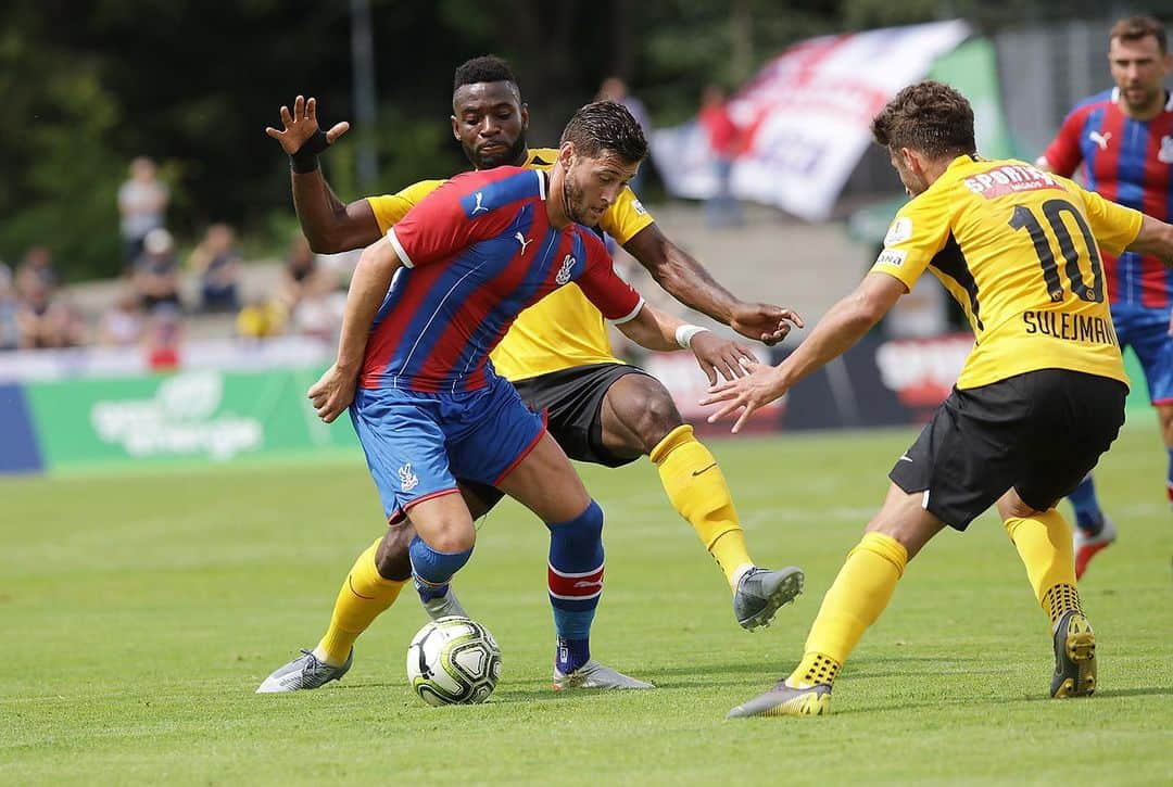 ジョエル・ワードのインスタグラム：「🔴🔵 @cpfc」