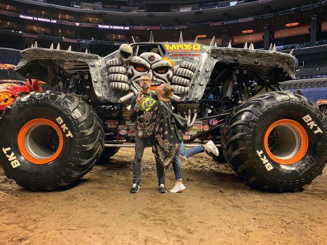 ハイメ・カミールさんのインスタグラム写真 - (ハイメ・カミールInstagram)「Amazing time as always / Como siempre pasándola increíble 🙌🏼🎉🏁🕺🏽 @monsterjam #monsterjam @heidibal ❤️ #maxd」7月14日 5時27分 - jaimecamil