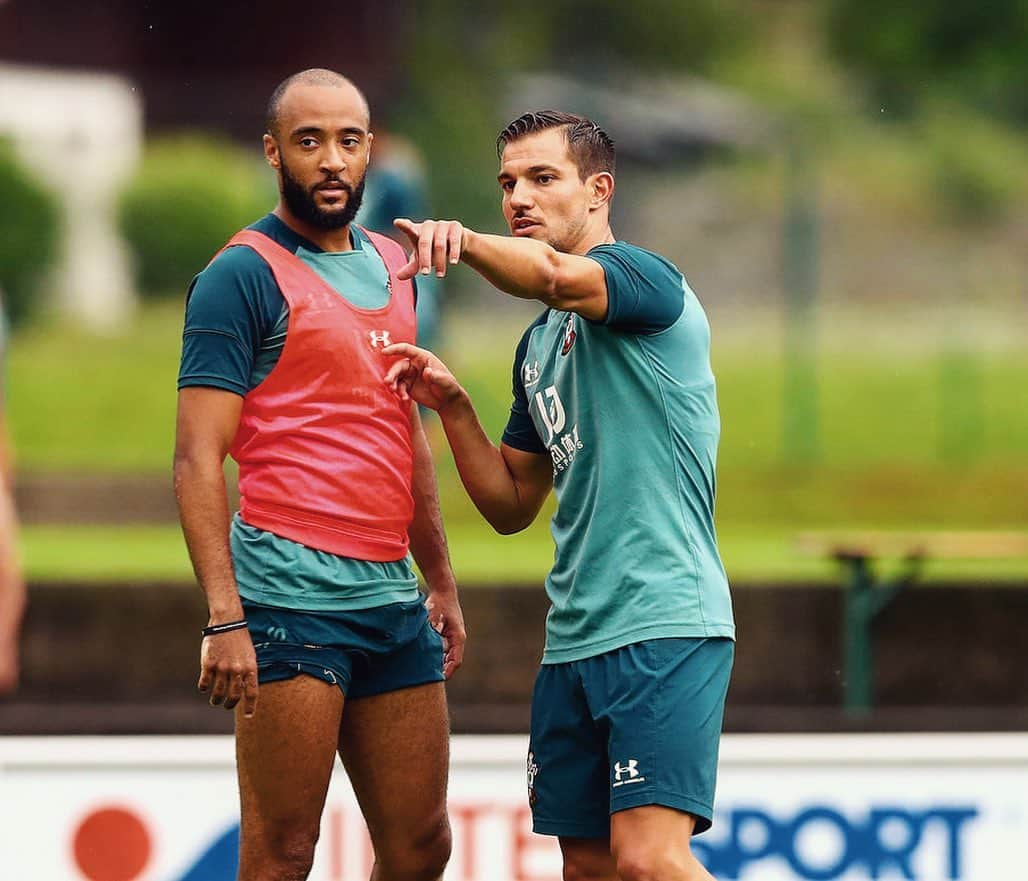 セドリック・ソアレスさんのインスタグラム写真 - (セドリック・ソアレスInstagram)「Training camp ⚽️ #saints #premierleague」7月14日 5時23分 - cedricsoares41