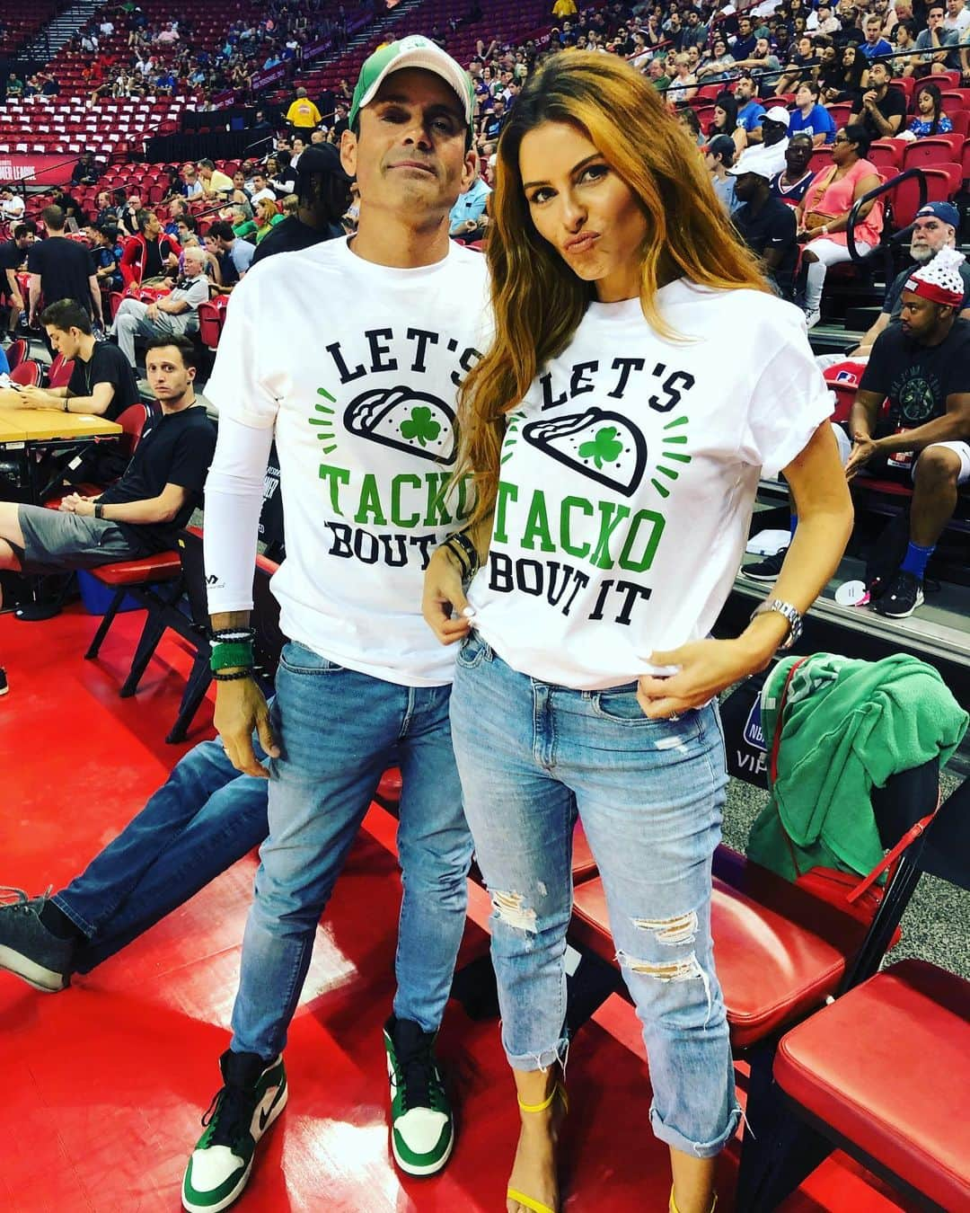 マリア・メノウノスさんのインスタグラム写真 - (マリア・メノウノスInstagram)「Let’s #tacko ‘bout it...shirts to come. Maybe we donate sales to @bostonchildrens  Thoughts? #celtics #summerleague put your orders in comments! On it!」7月14日 5時47分 - mariamenounos