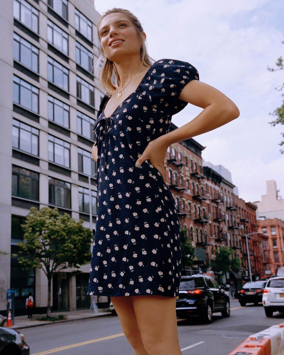 Urban Outfittersさんのインスタグラム写真 - (Urban OutfittersInstagram)「The throw-on-and-go dress you've been waiting for. Tap to shop! #UOonYou」7月14日 6時01分 - urbanoutfitters