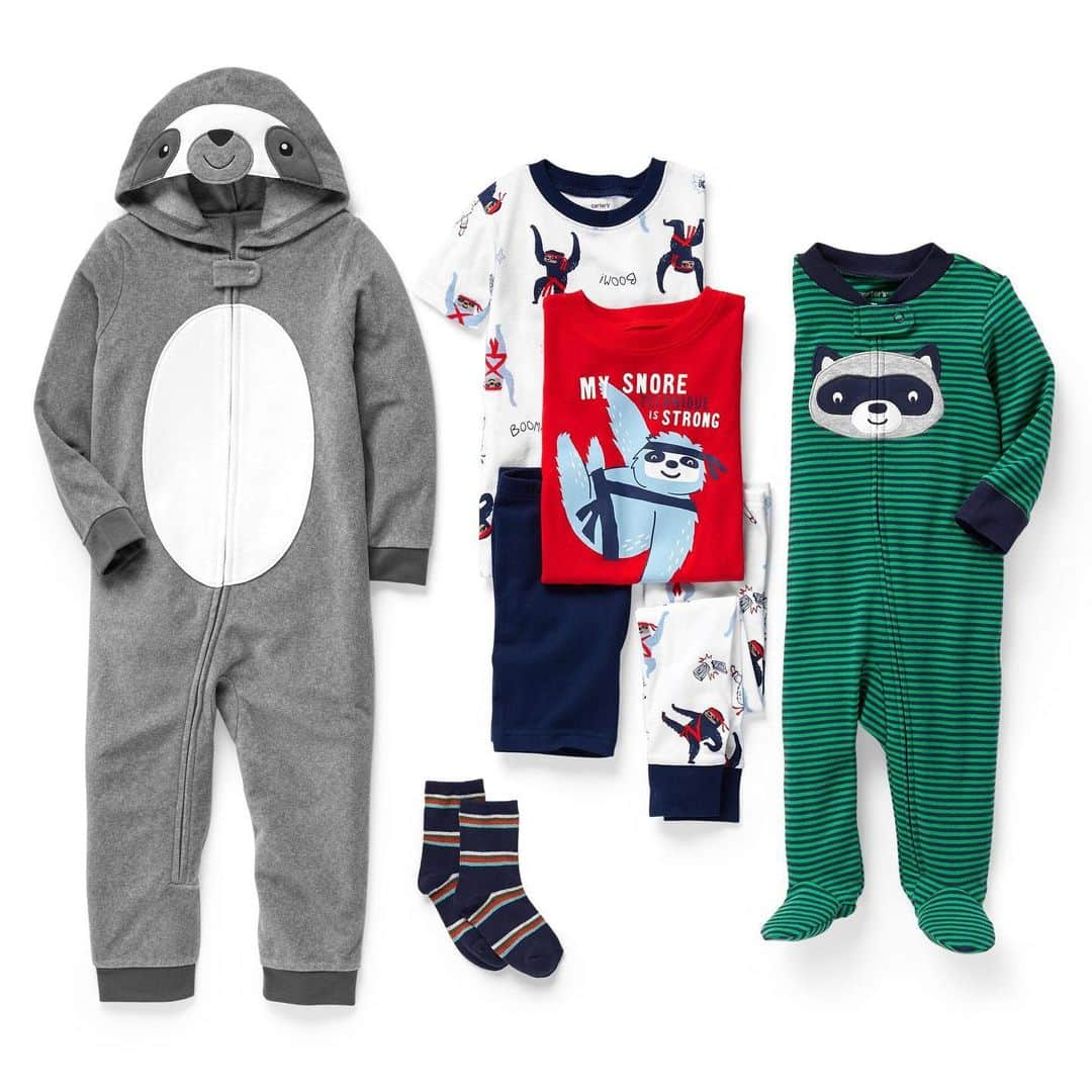 カーターズさんのインスタグラム写真 - (カーターズInstagram)「Snore game strong! 💪 Snuggly soft PJs from baby to big kid #carters #pjs #snore #sloth #raccoon」7月14日 6時14分 - carters