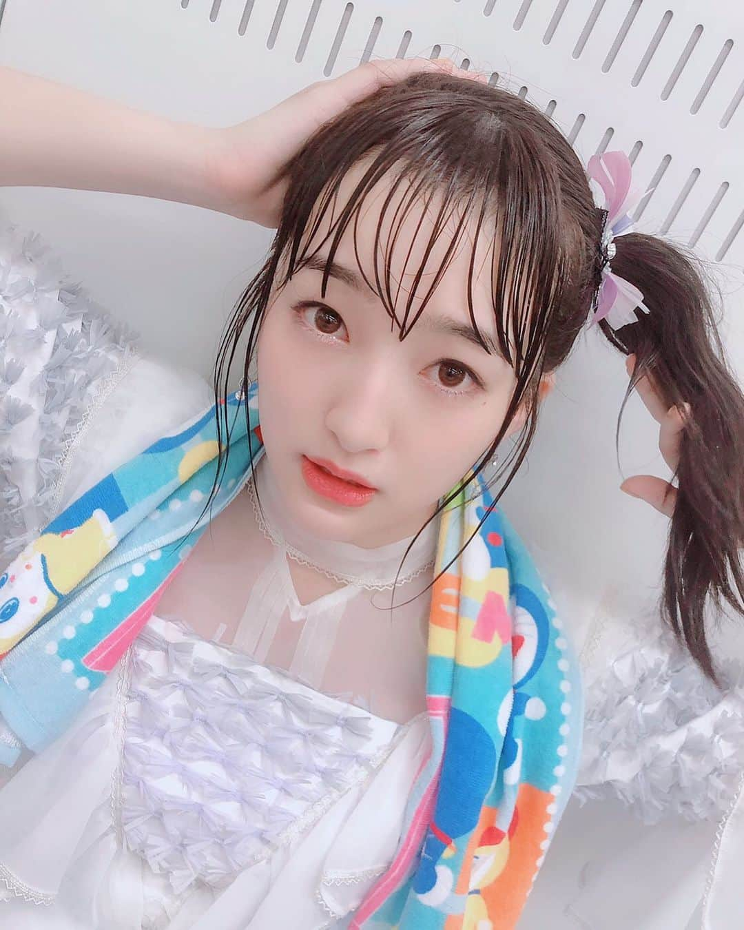 田島芽瑠さんのインスタグラム写真 - (田島芽瑠Instagram)「夏のライブは汗だくちゃん🤪💦💦 . . SUMMER STATION音楽LIVEありがとうございました🐥🐥 楽しすぎたーーーーー！  ツアーやTIFなど夏のイベントも盛りだくさん！ みんなHKT48と共に楽しい夏にしましょ〜🥳🔫🔫 . . #夏 #ライブ #イベント #フェス #アイドル #HKT48 #汗だく #令和最初の夏 #サイドポニー」7月14日 17時17分 - meru_chan_official