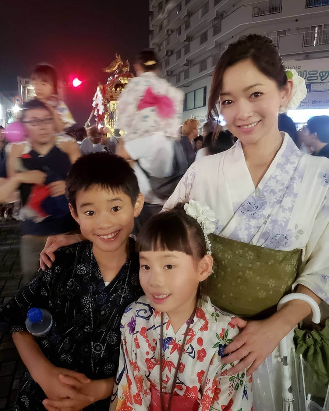 佐藤純さんのインスタグラム写真 - (佐藤純Instagram)「昨日は、私の地元 春日部夏祭りへ。  ３人で浴衣デート👘❤ わなげしたり、射的したり…楽しかったです😊  #春日部 #夏祭り #春日部夏祭り #浴衣 #親子 #兄妹 #ママ#ママモデル#モデル #mama #mamamodel #model」7月14日 16時39分 - junsatoidea