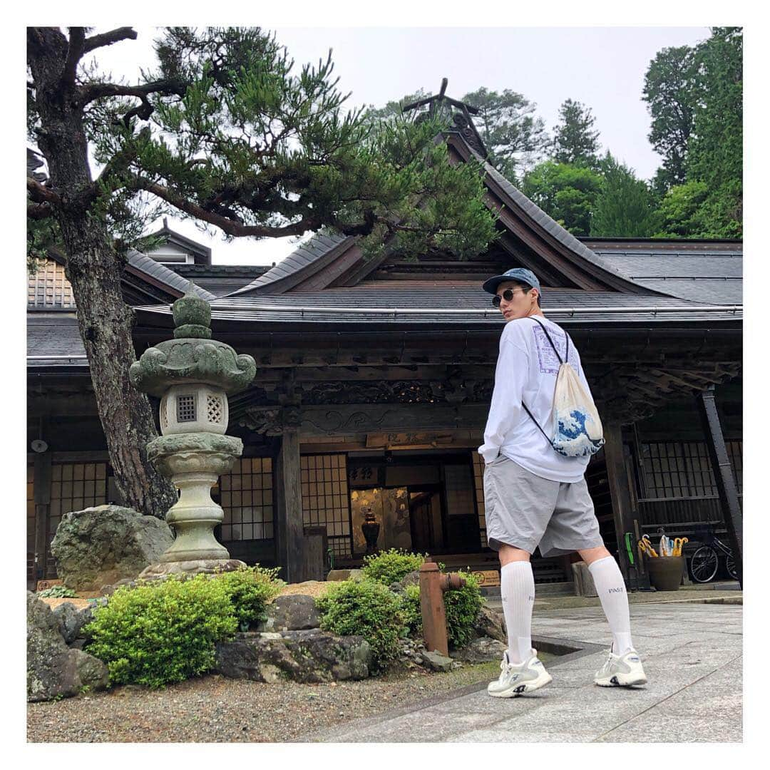 岩崎拓馬さんのインスタグラム写真 - (岩崎拓馬Instagram)「高野山 西禅院 . 超絶ハイソックスボーイw 今日は宿坊にお泊り🙏 . . . #和歌山 #高野山 #宿坊 #fashion #ootd #happytime」7月14日 16時47分 - happy_takuma