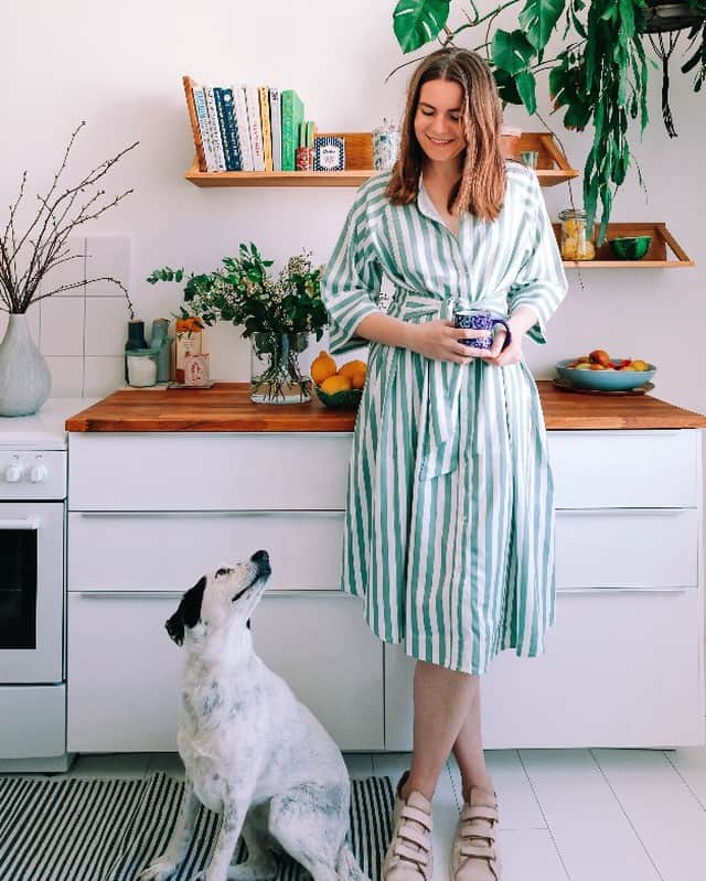 STIL IN BERLINのインスタグラム：「Me and my boo in my kitchen for @couch_magazin photographed by @acscoffoni」