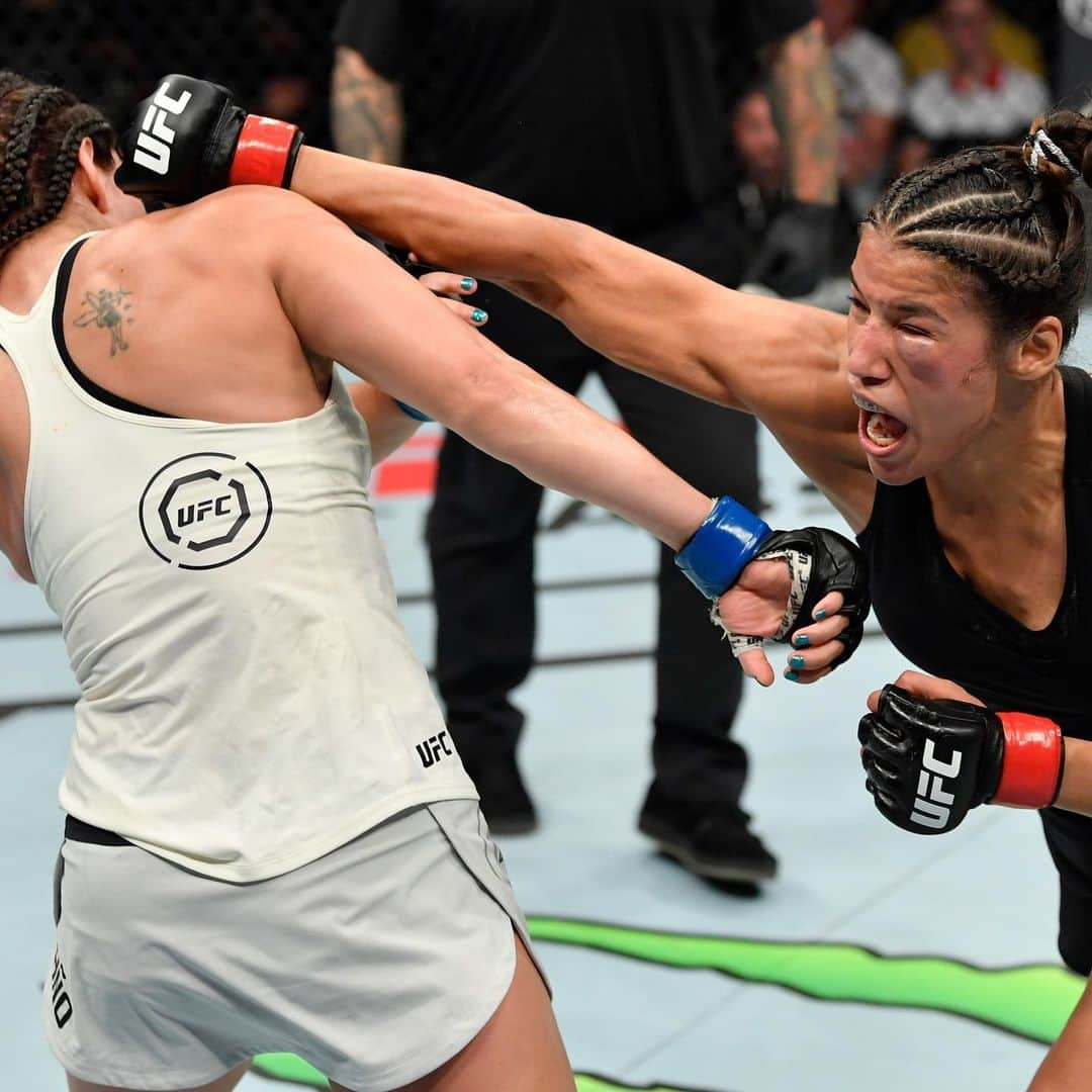 UFCさんのインスタグラム写真 - (UFCInstagram)「@VenezuelanVixen with a successful return at #UFCSacramento」7月14日 8時31分 - ufc