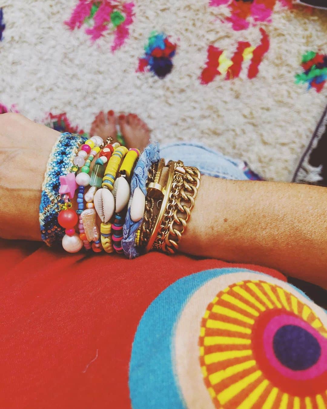 ダニジョーのインスタグラム：「Details 💕 #armparty」