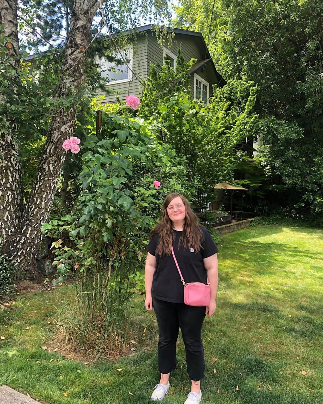 エイディー・ブライアントのインスタグラム：「i love portland. 🌱」