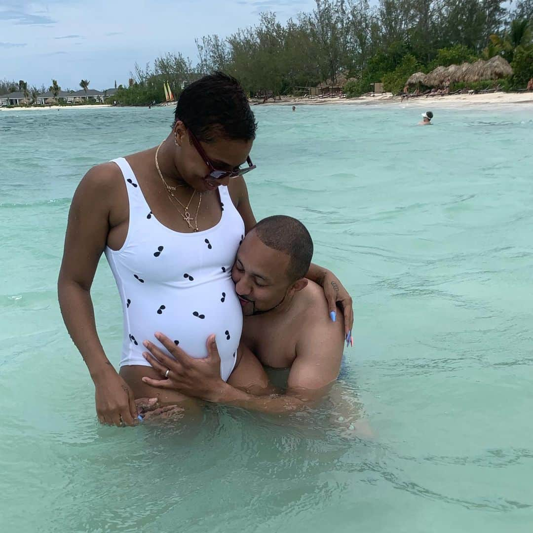 エヴァ・マルセルさんのインスタグラム写真 - (エヴァ・マルセルInstagram)「#Babymoon」7月14日 9時45分 - evamarcille