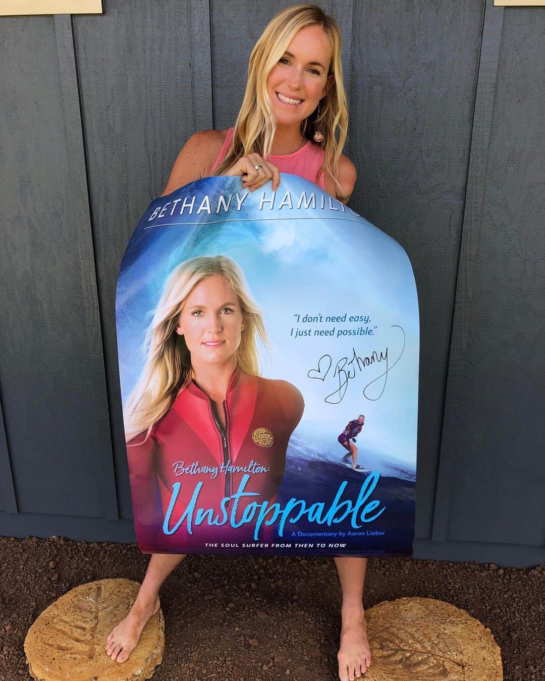 Bethany Hamiltonさんのインスタグラム写真 - (Bethany HamiltonInstagram)「Win an @unstoppablethefilm poster signed by me! Enter by:  1) Following me and @unstoppablethefilm on Instagram 2) Share/repost the @unstoppablethefilm movie poster on your public Instagram and say why you’re excited to see the movie or what you thought about it! 3) Tag me and @unstoppablethefilm in the photo 4) Use the hashtag #UnstoppableJuly12!  Get your entries in by 11:59pm PDT Sunday, July 21, 2019 and I’ll select my favorite responses Winners will be announced July 22nd in my Instagram stories! #unstoppable」7月14日 10時07分 - bethanyhamilton