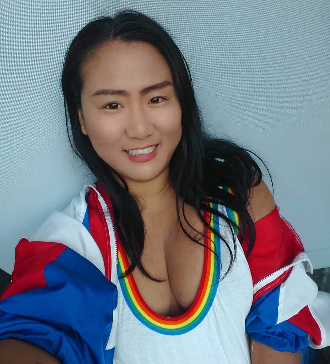 藤井美穂のインスタグラム：「Love that 90's style is back !  I'm getting all of clothes I could not get when I was kid at 90's. Aw rainbow was my dream when I was kidoooo !  @sheinofficial  https://m.shein.com/us/Plus-Rainbow-Stripe-Trim-Ribbed-Bodysuit-p-761135-cat-2019.html?utm_source=blog&utm_medium=blogger&utm_campaign=mihofuji_plus&url_from=mihofuji_plus&ref=us&rep=dir&ret=mus SHEIN site:  http://bit.ly/2XIpxj0  Use code mihofujiQ2 It is Extra 15% OFF any purchase for the whole site. (valid till 30th Sep.)」