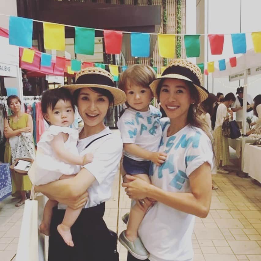 大桑マイミのインスタグラム：「本日マルシェ雨でも開催してます👌 18時までやっております。 遊びにきてください。 🕊🕊🕊🕊🕊🕊」