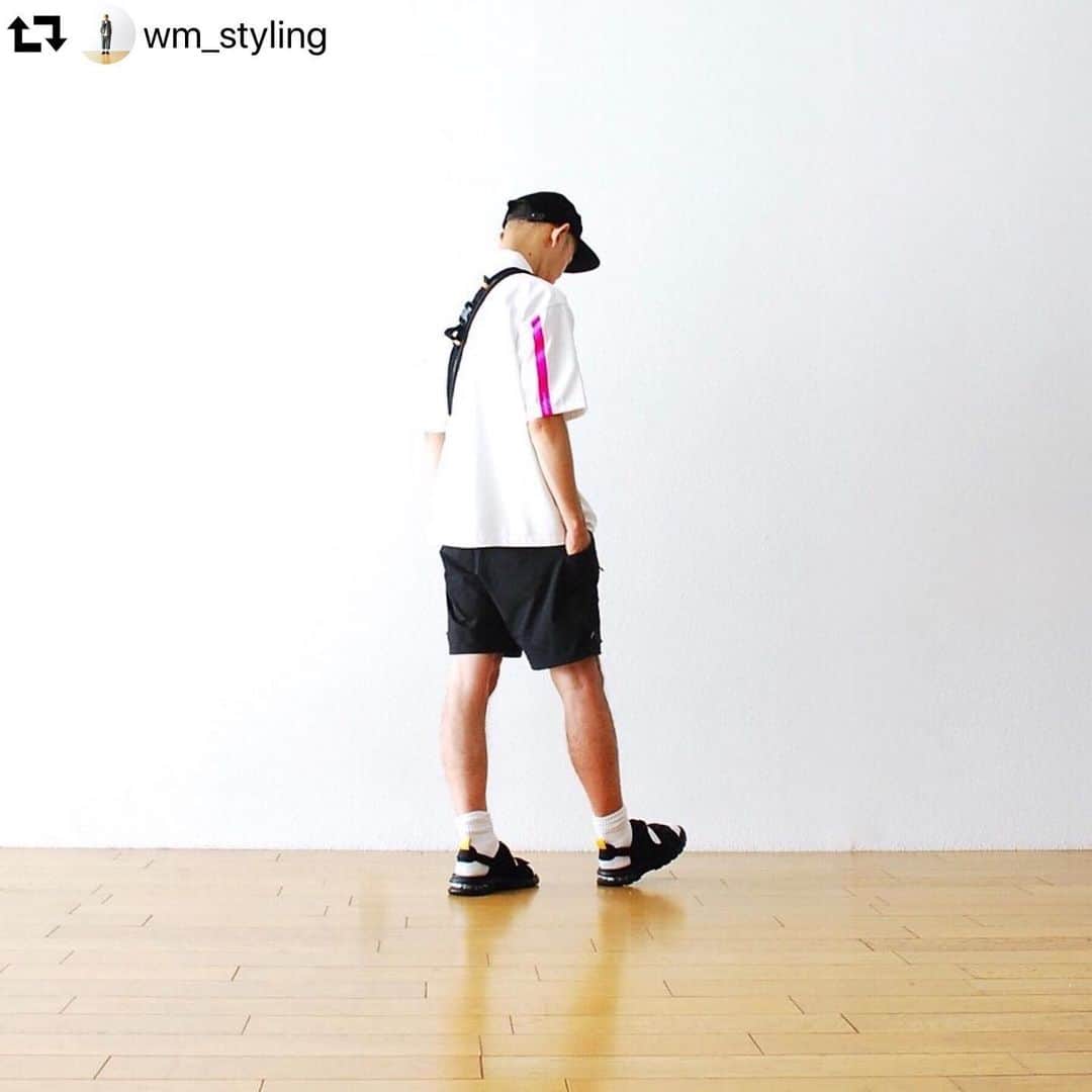 wonder_mountain_irieさんのインスタグラム写真 - (wonder_mountain_irieInstagram)「#repost @wm_styling ・・・ ［#19SS_WM_styling.］ _ styling.(height 175cm weight 59kg) cap→ #HenderScheme ￥16,200- shirts→ #MINOTAUR ￥20,520- shorts→ #MOUNTAINSMITH ￥18,144- sandal→ #MOUNTAINSMITH ￥9,612- watch→ #NigelCabourn × #TIMEX ￥31,320- mobile strap→ #EPM ￥7,344- bag→ #NineTailor ￥7,560- _ 〈online store / @digital_mountain〉 → http://www.digital-mountain.net _ 【オンラインストア#DigitalMountain へのご注文】 *24時間受付 *15時までのご注文で即日発送 *1万円以上ご購入で送料無料 tel：084-973-8204 _ We can send your order overseas. Accepted payment method is by PayPal or credit card only. (AMEX is not accepted)  Ordering procedure details can be found here. >>http://www.digital-mountain.net/html/page56.html _ 本店：@Wonder_Mountain_irie 系列店：@hacbywondermountain (#japan #hiroshima #日本 #広島 #福山) _」7月14日 17時32分 - wonder_mountain_