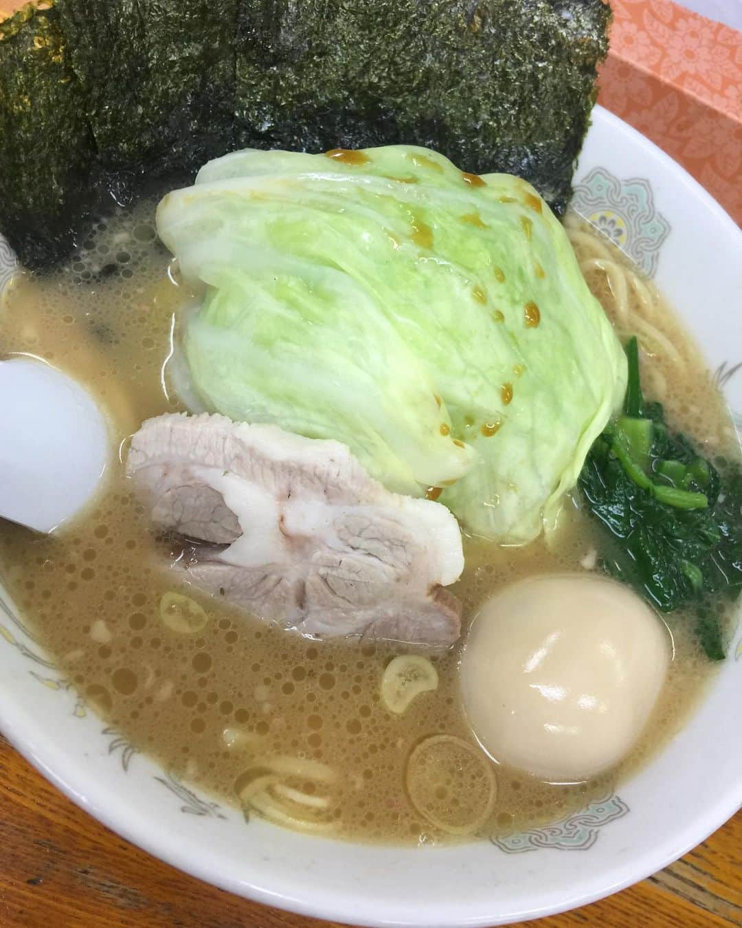 一井悠理さんのインスタグラム写真 - (一井悠理Instagram)「ラーメンたまらない🤤😚🍜 #キャベツラーメン #うえむらや #食べるべし #ラーメン」7月14日 13時34分 - yuripoyo.1212