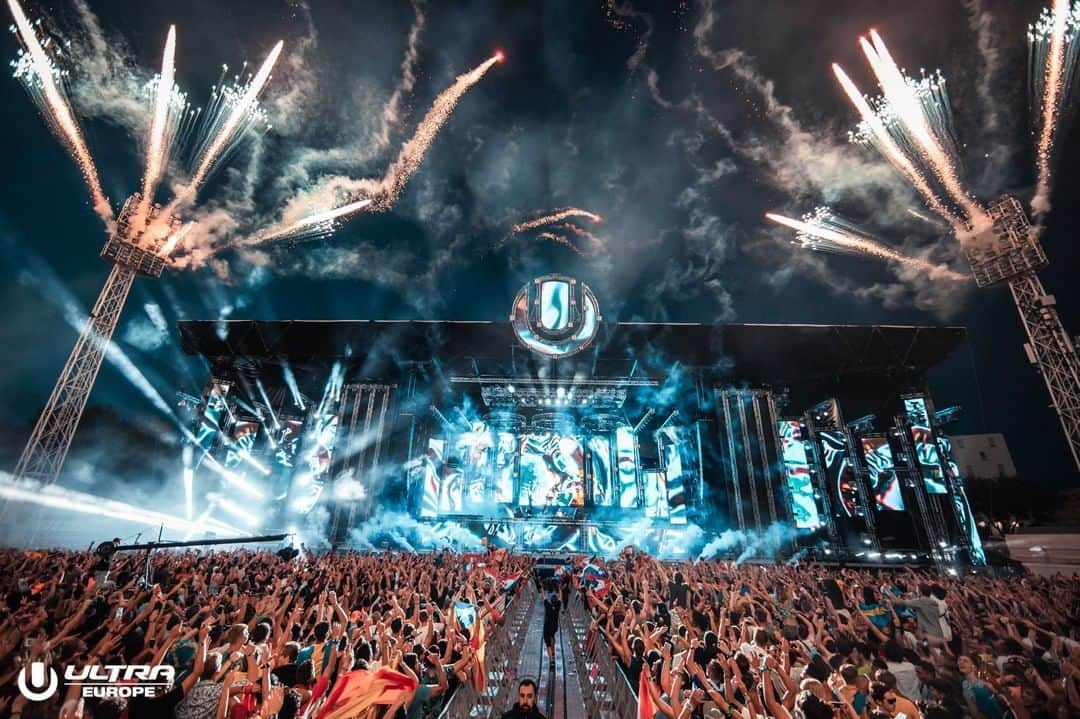 Ultra Japanさんのインスタグラム写真 - (Ultra JapanInstagram)「Thank You #UltraEurope DAY2! 明日は最終日🔥 . . 🙌UMF TV DAY3 スケジュール  7/15 7:00~ (日本時間) . 📲視聴はこちらから >> @umftv UltraEurope.com . . ⚡️ #UltraJapan アドバンスチケット絶賛発売中!! >> @UltraJapan プロフィールリンク」7月14日 14時01分 - ultrajapan