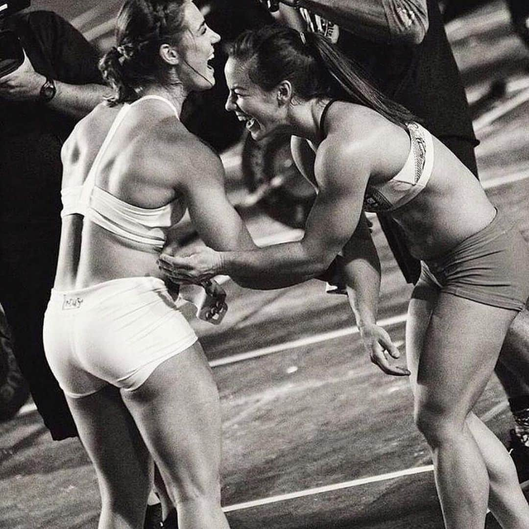 Camille Leblanc-Bazinetさんのインスタグラム写真 - (Camille Leblanc-BazinetInstagram)「2013>2019  Happy Birthday @brookewellss 🎉⭐️♥️ “ You are one of my favorite person of all time! I wish everyone could see how funny, loving, smart and hard working you are! “ You are one of a kind! Like literally, well almost 😜 there is 2 of you after all haha (she has a twin) “  I am so happy the world brought us together and I am so grateful that I’ve got to known you through the years!!! LOVE YA MISSY!! 💜💜💜」7月14日 14時11分 - camillelbaz