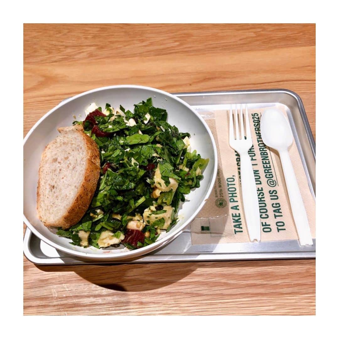 新井里茄さんのインスタグラム写真 - (新井里茄Instagram)「favorite salad place🥳🥬🥦🥑🍅🥕🥒」7月14日 14時57分 - rika.park