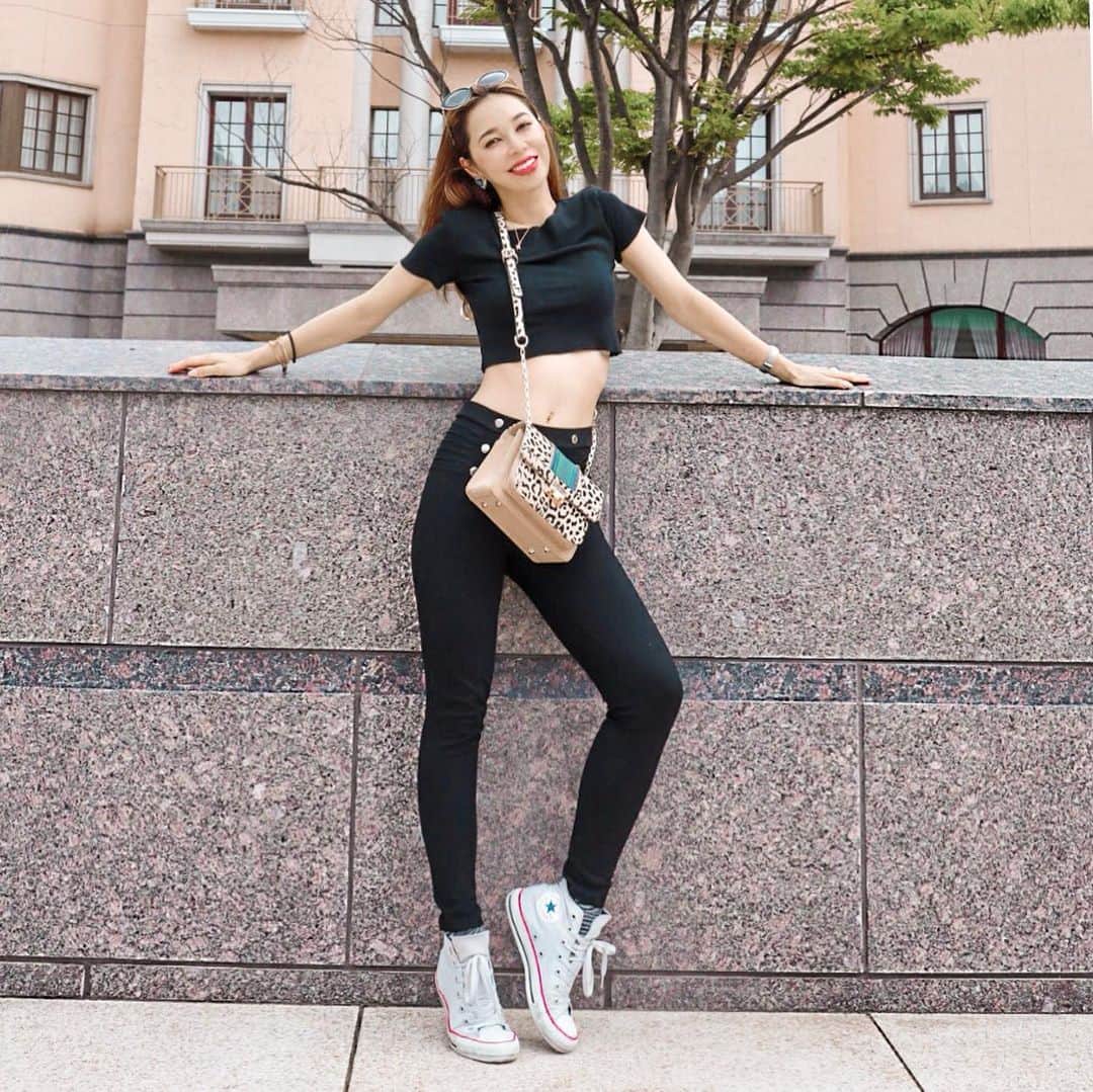Gabrielaさんのインスタグラム写真 - (GabrielaInstagram)「Loved the Lotte Arai Resort💕 . . . . . #lottearairesort resort #hotellife #ootd #blackootd #fashion #lookdodia #lookpreto #コーデ #ブラックコーデ #コンバース #リゾート #お散歩 #ヒョウ柄」7月14日 15時22分 - rkgabriela