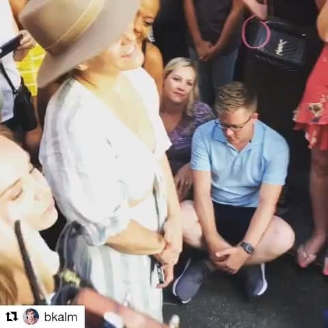 サラ・バレリスのインスタグラム