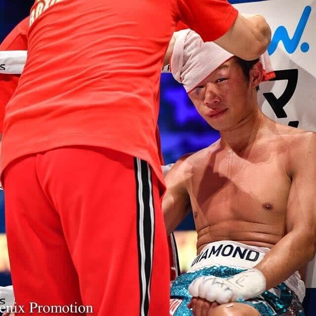 清水聡さんのインスタグラム写真 - (清水聡Instagram)「試合負けました。  体のダメージもあるのでゆっくり休みます。 応援してくださっていた皆様ありがとうございました！  #ボクシング#boxing#写真#picture#@finito22」7月14日 15時37分 - satoshishimizu0313