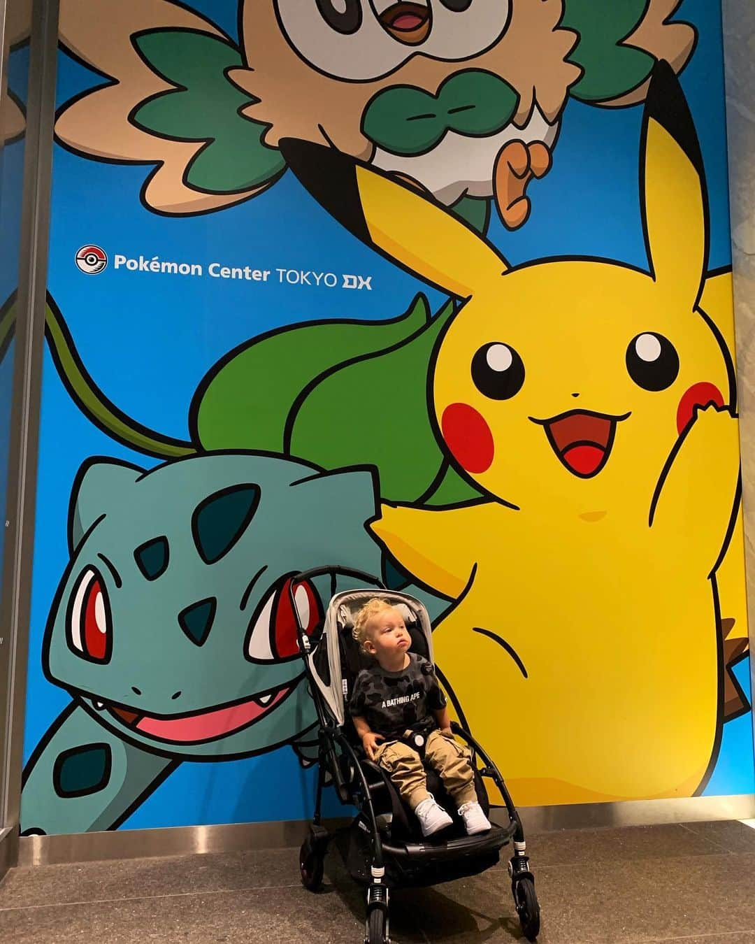 キアラ・フェラーニさんのインスタグラム写真 - (キアラ・フェラーニInstagram)「Leo loved the Pokemon center 😍 #TheFerragnez」7月15日 1時17分 - chiaraferragni