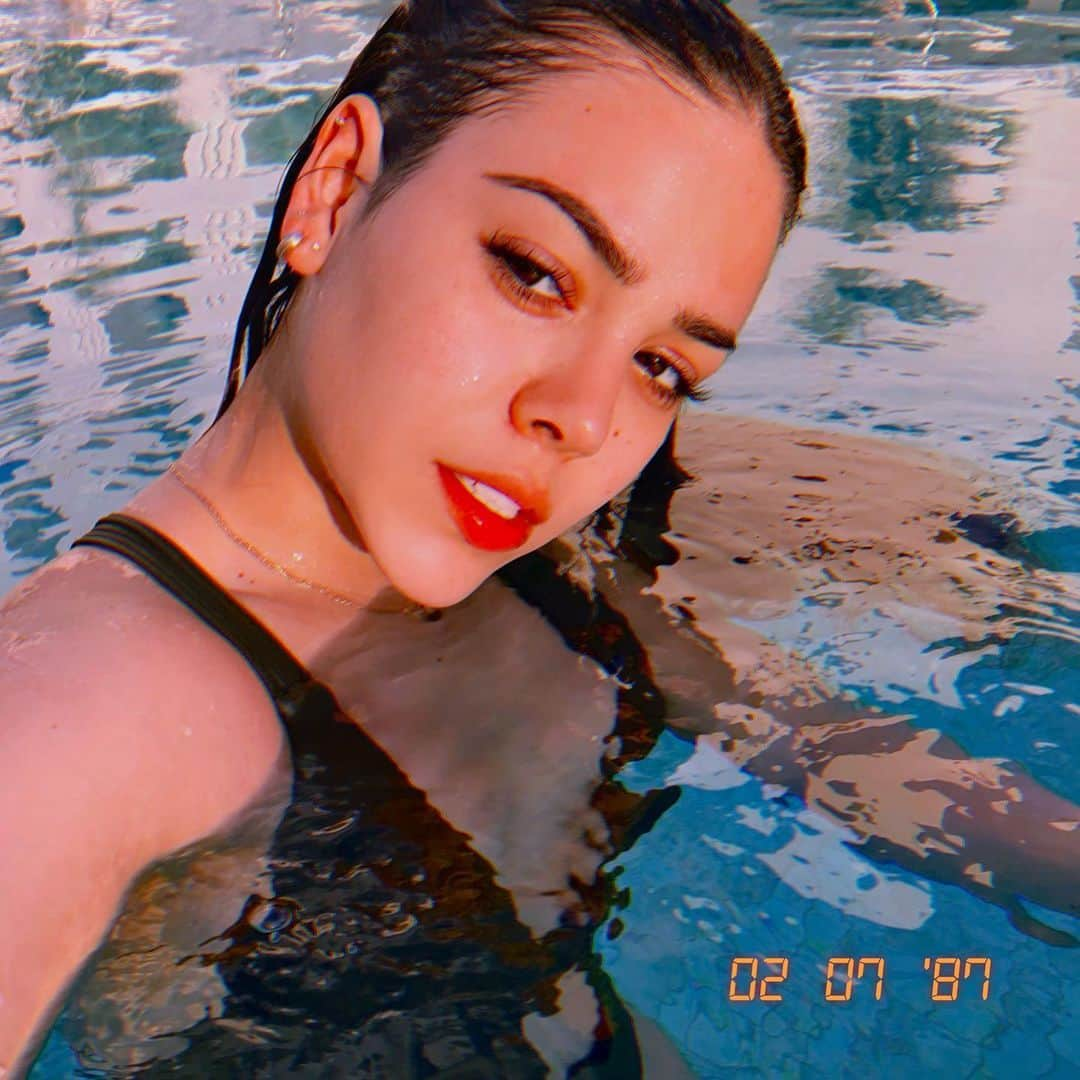 Danna Paolaさんのインスタグラム写真 - (Danna PaolaInstagram)「Need a pool ASAP. 💦」7月15日 2時03分 - dannapaola