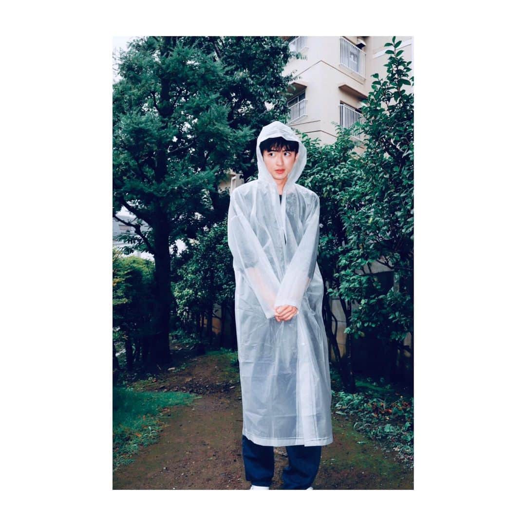 山口葵さんのインスタグラム写真 - (山口葵Instagram)「. 最近ずっと雨ですね☔️ 家を出るときは雨が降っていたのに帰りは止んでたりすると 高確率で傘を忘れてしまいます。 上京してからすでに何本か無くしているので… もうこれ以上は…😓 #梅雨 #カッパは滅多に着ないです」7月14日 17時43分 - _yamaguchi_aoi_