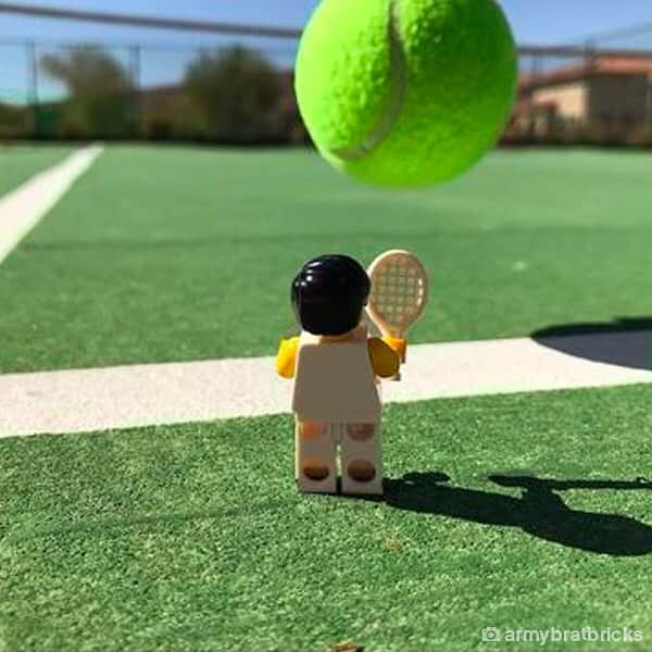 LEGOさんのインスタグラム写真 - (LEGOInstagram)「Ace! 🎾 What has been your favorite Wimbledon moment this year?  #LEGO #Tennis #UGC #fanmade #legotennis #legogram #bricklife #minifigure #legominifigure  Thanks to @johnvanre & @armybratbricks for the 📸」7月14日 17時56分 - lego