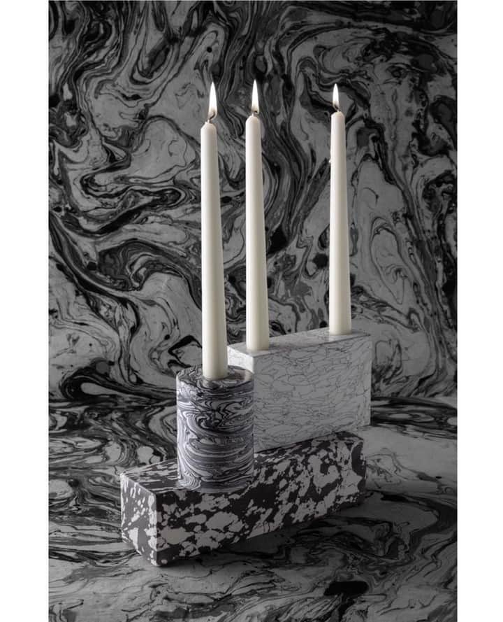 トム ディクソンさんのインスタグラム写真 - (トム ディクソンInstagram)「SWIRL - a series of geometric forms stacked upon one another to create multi-dimensional, functional sculptures. Here as a black and white candelabra. ⁠ ⁠ #tomdixon #material #swirl #tomdixonswirl #stacked #geometric #marble #marbleeffect #recycled #tomdixonSWIRL」7月14日 18時00分 - tomdixonstudio