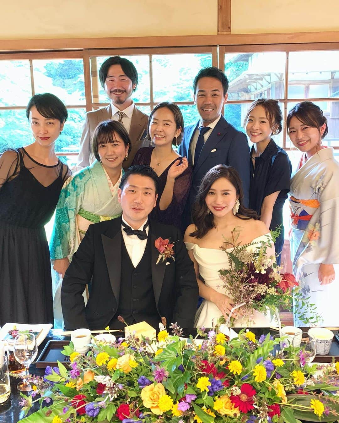 野尻美穂さんのインスタグラム写真 - (野尻美穂Instagram)「きれいでかわいすぎる花嫁👰 雨もより一層素敵にしてくれてたなぁ。 幸せお裾分けいただいた😚❤️ おめでとあまもっちゃん💕 #みちひこいいやつ #ナノチームと一緒 #金の猫」7月14日 18時15分 - miho_cocoa