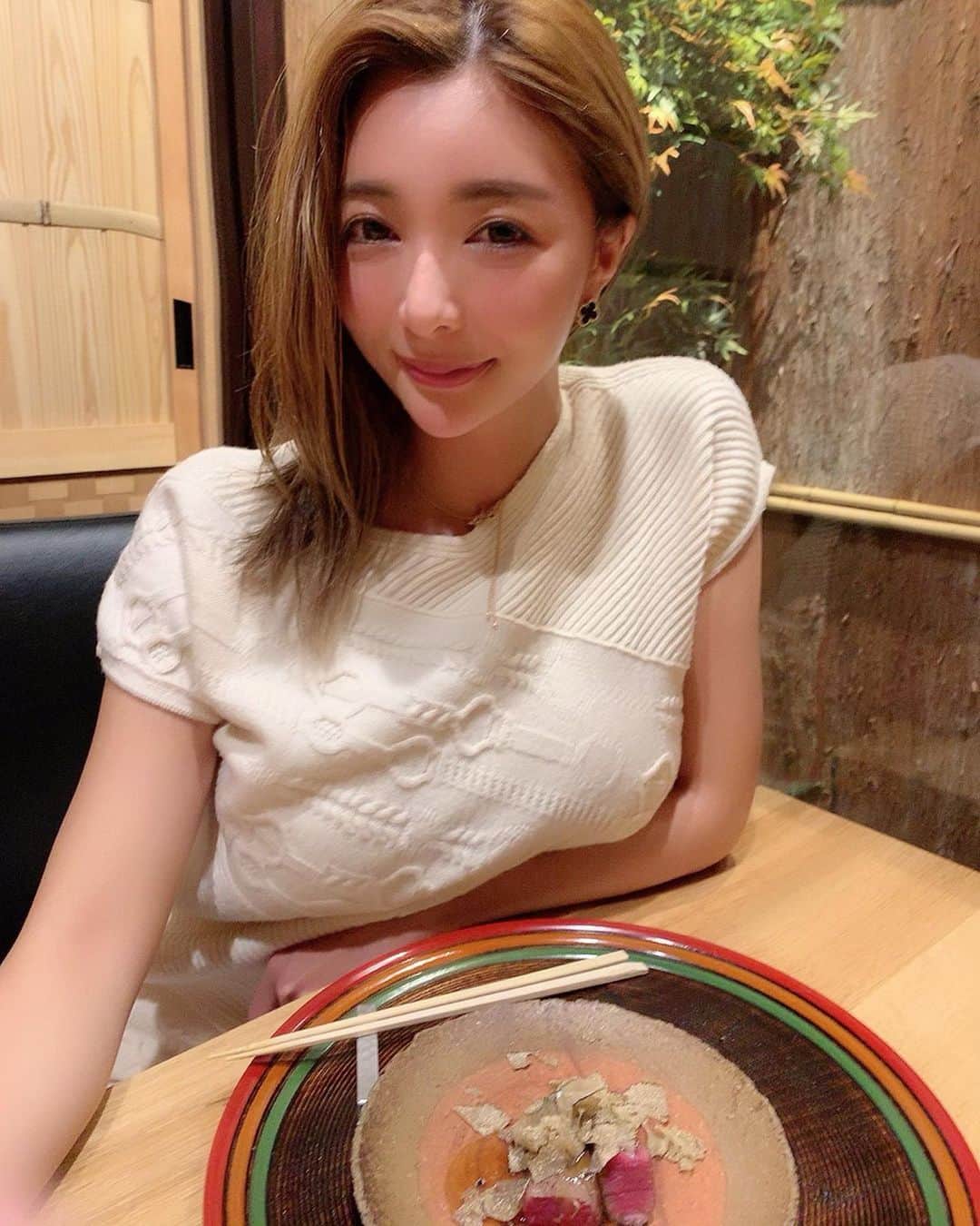 濱野りれのグルメインスタ