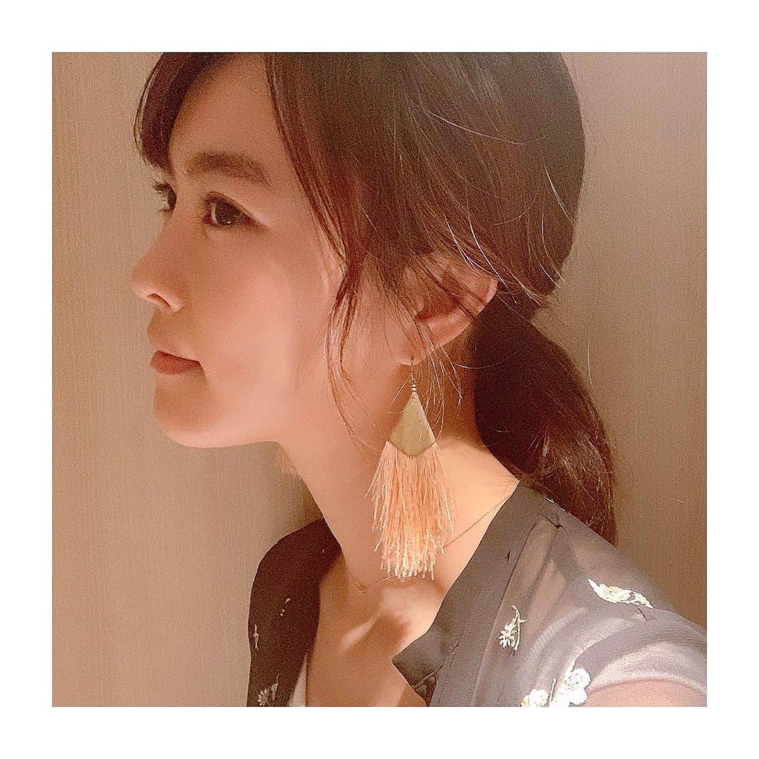 古川美有さんのインスタグラム写真 - (古川美有Instagram)「いつかのみみもと👂  どこのか忘れちゃったフリンジピアス。 #earrings #piercedearrings #earringsoftheday #ootd #ピアス #みみもと」7月14日 18時52分 - miyukogawa