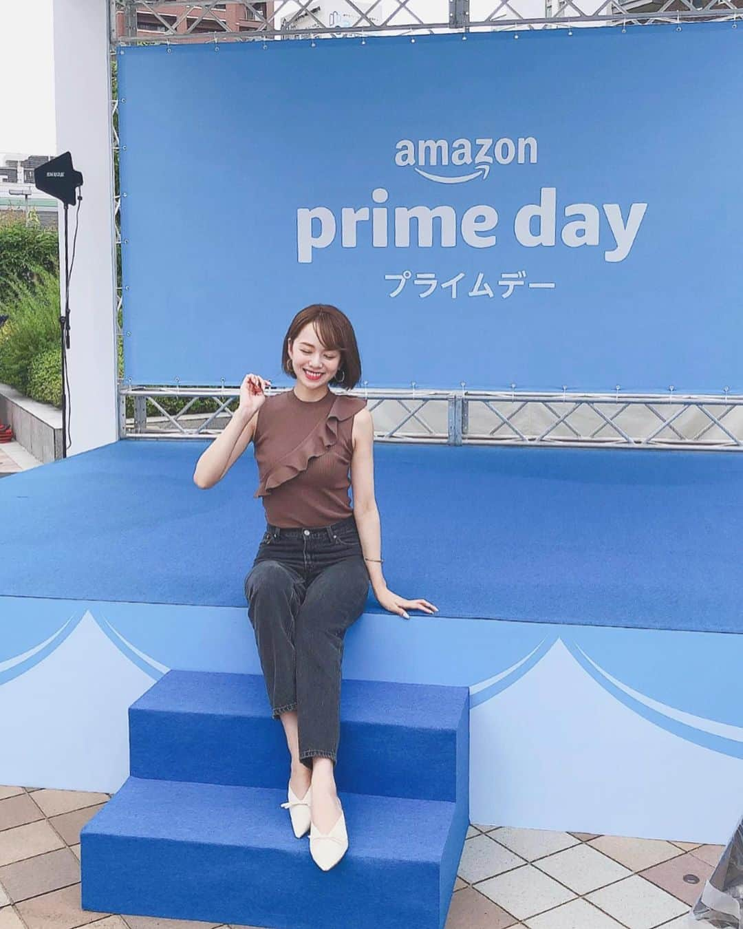 黒田真友香さんのインスタグラム写真 - (黒田真友香Instagram)「Amazon プライムデーのイベントに行ってきました💓  私はAmazonのヘビーユーザーで、日用品からコスメ、食べ物もAmazonでよく買います😻  そしてもちろんかなり昔からAmazon プライム会員👌💓 Amazonプライム 会員は年間4900円もしくは月間500円で便利な配送特典、ショッピングサービス、ビデオやミュージックなどのエンターテイメントなどたくさんの特典が使い放題なの！  そしてそしてAmazonは、年に一度のAmazonプライム会員のためのビッグセール「プライムデー」を、明日0時〜16日（火）23時59分まで開催するんだって！  数十万点がセール商品になるみたいだから、この日を待ちに待ってAmazonで買いたい物目星つけてた👀💫笑  今日の夜はアプリの前でスタンバイしとこ〜！笑  #プライムデー #アマゾン #セール #Primeday #PR」7月14日 18時46分 - kurodamayukaxx