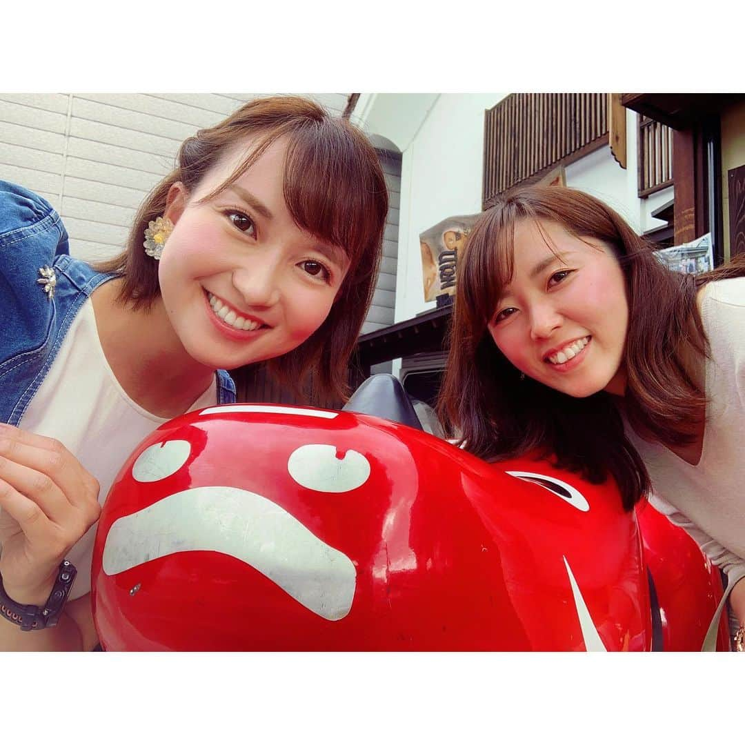 長谷川朋加さんのインスタグラム写真 - (長谷川朋加Instagram)「＊ 【 福島の旅🚗 】 ＊ 昨日はみさとんが福島に 遊びに来てくれたーっ！ ＊ 天栄村で綺麗な景色を見たり、 大内宿に行ってねぎそば食べたり 赤べこに魅了されたり… あっという間の1日でした💗 ＊ 学生時代の出来事を昨日で 一気に思い出した🤣 インカレで仲良くなったみさとん！ 大学は違えど沢山の思い出を共有！ あー楽しかった💗💗 ＊ 魅了いっぱいの福島！ ぜひ遊びに来てねーっ👽💗💗 ＊ さ、ちゃんとダイエットスタートさせる！ 色々着られなくなっていく…🤣☝🏻 ダイエッターの皆様頑張りましょう☝🏻 今日はジムトレ💪🏻体力の衰えを実感… ＊ 出たいレースが沢山あるので それらに向けて頑張ろう💪🏻 信夫山で鍛えたい！うしっ ＊ #やりたい事は全部やる #全力前向き前のめり #走るの大好き #running #instarunner #runhappy #runninggirl #ランニング #ジョギング #マラソン #トレーニング #筋トレ #筋トレ女子 #体幹 #ワークアウト #ボクシング #ランナー #アナウンサー #ラナウンサー #福島テレビ #福島 #ig東北ランナーズ #大内宿 #赤べこ」7月14日 19時29分 - hasegawatomoka