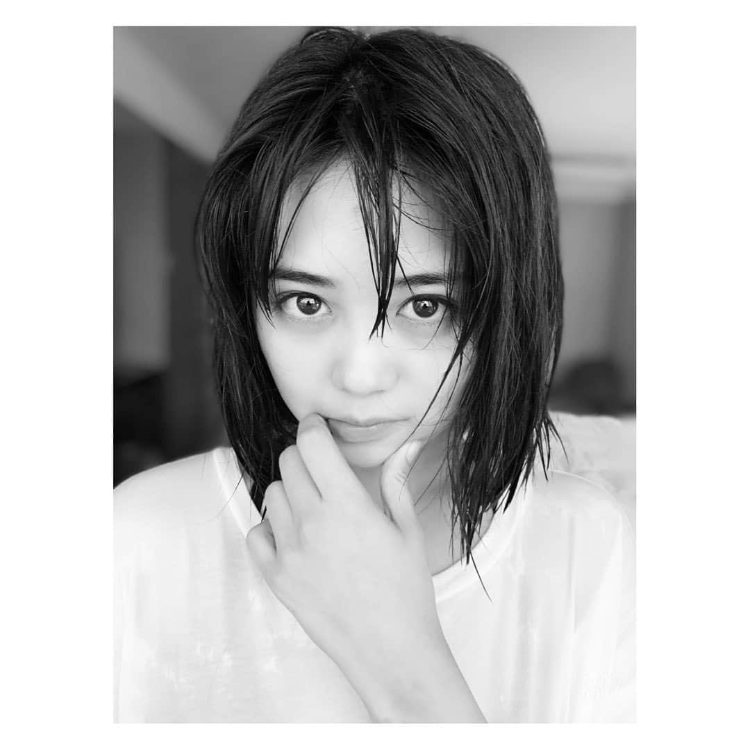金野美穂さんのインスタグラム写真 - (金野美穂Instagram)「#phot #monochrome #camera#作品撮り#フォト #カメラ#📸」7月14日 19時31分 - kaneno_miho
