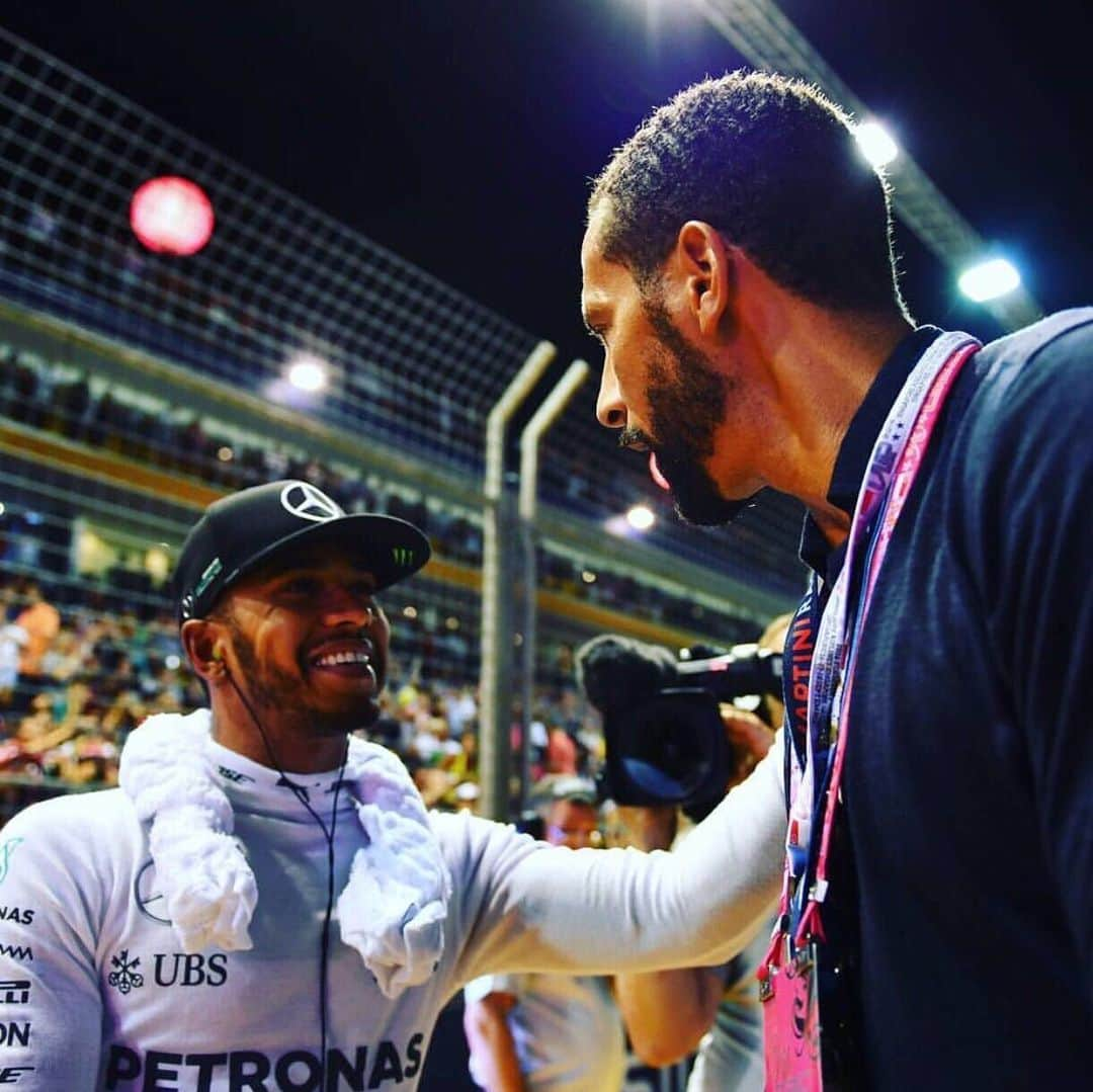 リオ・ファーディナンドさんのインスタグラム写真 - (リオ・ファーディナンドInstagram)「Lewis Hamilton facing jibes over his Britishness !!! When he lifts the titles he is reported very British...but on the way to winning, throughout the year his patriotism is questioned. Why??? The usual questions are “but you live in Monaco....your accent isn’t totally British...your lifestyle travelling and fashion choices....” Firstly, most F1 drivers live in Monaco including the likes of our other former world champion Jenson Button. Was Jenson’s britishness ever questioned for living in Monaco?? Not a chance.  I will tell you why - because he looked similar, sounded similar, dressed similar & walked similar to the people who raise these questions of Hamilton.  The level of disrespect & racist undertones in questioning Hamilton’s Patriotism should not be underestimated. He prepares diligently (Five world titles tells you that), has a working formula that works for him in his down time & after proving time and time again that his preparation for racing is perfect for him, even if it means flying in from LA where he was out and about then so be it. Do I like all of the clothes Lewis Hamilton wears, the hairstyles, his music choices etc...maybe not but do I question his Britishness?? No, of course not because he is embracing young culture and experimenting like everyone does in his own way and we should be saying good luck to him I say. If all these interests outside F1 were hindering his performances then I would get the questions on his lifestyle but he is breaking records and could well win his sixth world title this year!  If you can enjoy your life doing things YOUR WAY, AND WIN, then you are really really winning in life as a British sportsman - but don’t forget to talk very British, dress very British, and most importantly live in the UK otherwise there will be questions on your patriotism!  We should all celebrate a champion who is One Of Our Own! @lewishamilton #F1」7月14日 20時01分 - rioferdy5