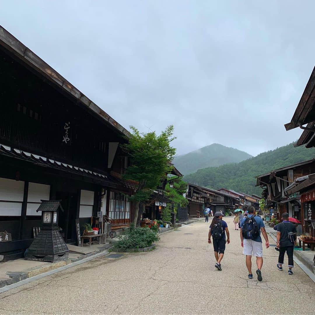 のインスタグラム：「中山道の宿場町「奈良井宿」へ。 VISION QUEST「GATHERING 2001@こだまの森」以来かな？ あの時とまた違った目線で観光出来ました〜！」