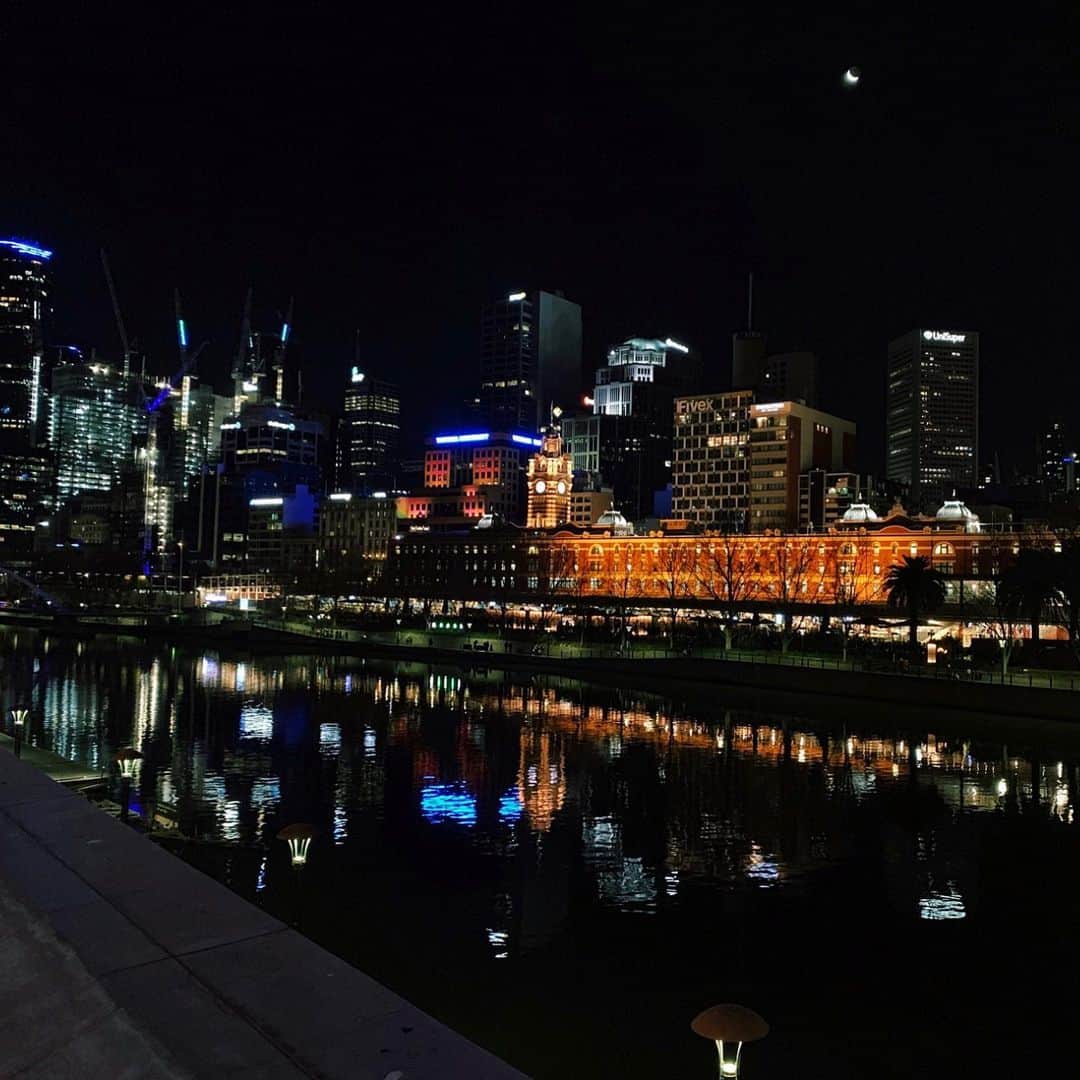 LINA（吉村リナ）さんのインスタグラム写真 - (LINA（吉村リナ）Instagram)「Melbourne...🌙✨」7月14日 20時14分 - lina3336