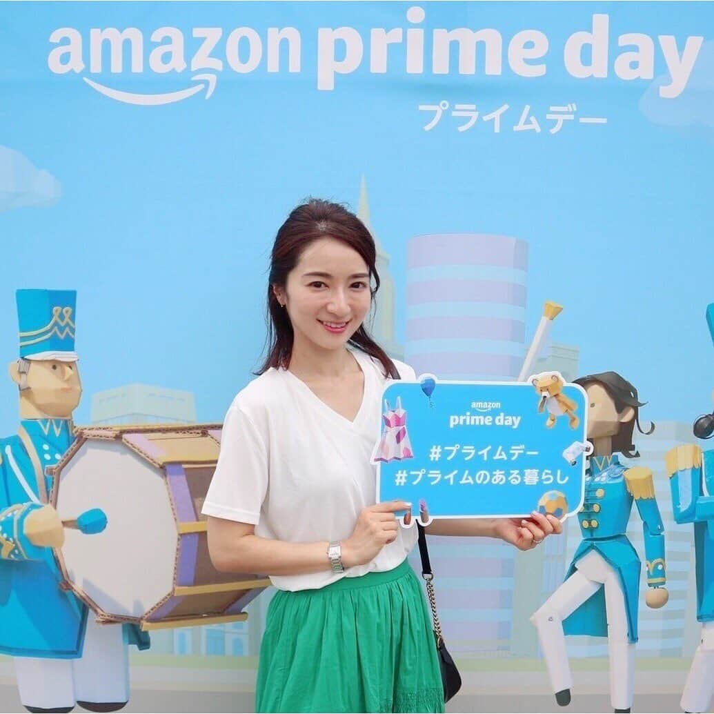 Mayuko Watanabe 渡辺真由子さんのインスタグラム写真 - (Mayuko Watanabe 渡辺真由子Instagram)「昨日はソラマチで開催しているプライム会員大感謝祭「プライムデー」 体験イベントに参加に参加させて頂きました😃 『プライムデー』とは、年に一度のAmazonプライム会員向けのビッグセール✨✨ このイベントでは、プライムデーでセールになる様々な商品の魅力が体験できるイベントでした♡ ・ ゲームみんなのゴルフをVR体験できたり、息子が愛用しているAmazonキッズタブレットが体験できたり、アマゾンフレッシュのコーナーではパピコやバナナを頂きました😍 楽しかったです😊💕 15日まで開催しているのでお天気が悪くて悲しいですが、、ぜひ行ってみて下さい〜☺️ ・ ちなみにもちろん私はAmazonプライムの会員です♡ 買い忘れていたけど子供がいるとすぐに買いに行けない生活用品を買って次の日届くのは有り難すぎて週に何日買い物しているか分かりません😆！ このイベントで『プライムデー』で買いたいものも密かに決めました😁 『プライムデー』は7月15日（月・祝）0時から7月16日（火）23時59分開催です🎶 ぜひこちらもチェックしてみて下さい♡ #プライムデー#アマゾン#セール#Primeday#PR#ソラマチ#子育て#ママ#mama#子育て中#プライム会員」7月14日 20時26分 - watanabe_mayuko