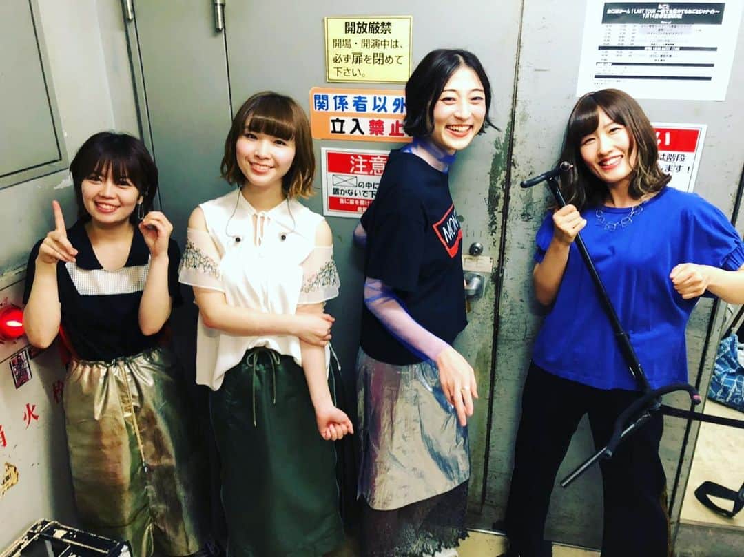 蒼山幸子さんのインスタグラム写真 - (蒼山幸子Instagram)「京都MUSEでした。 MCの合間も鳴り止まない 優しい拍手の雨に みんなの愛を感じました。😌 ほんとうにうれしかったな。 最高の夜を 一緒に過ごしてくれて ありがとう💐」7月14日 20時35分 - sachiko_aoyama