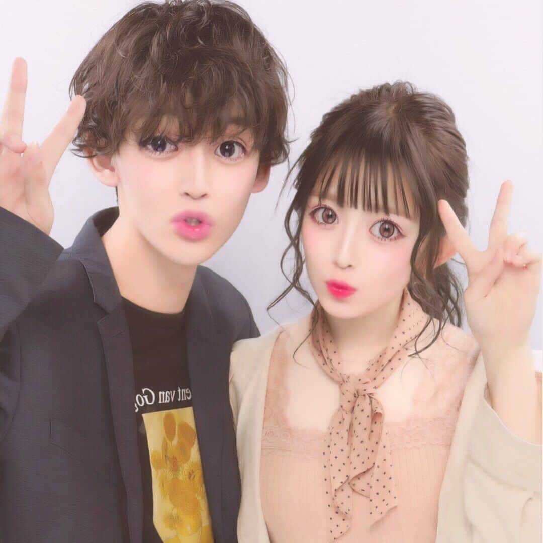青木菜花のインスタグラム：「.﻿ .﻿ プリ撮るときかじくんは私の真似してきます🤫笑﻿ .﻿ .﻿ #なのかじ #ぷりんと倶楽部 #instalove #instalike #instagood #l4l」