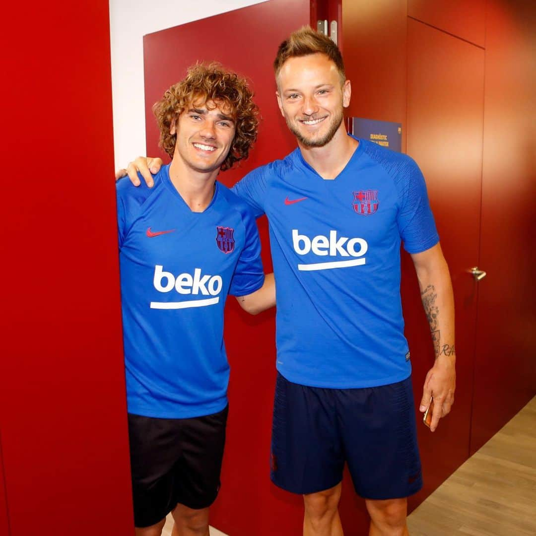 イヴァン・ラキティッチさんのインスタグラム写真 - (イヴァン・ラキティッチInstagram)「Bienvenue mon ami @antogriezmann 👏💪」7月14日 20時50分 - ivanrakitic