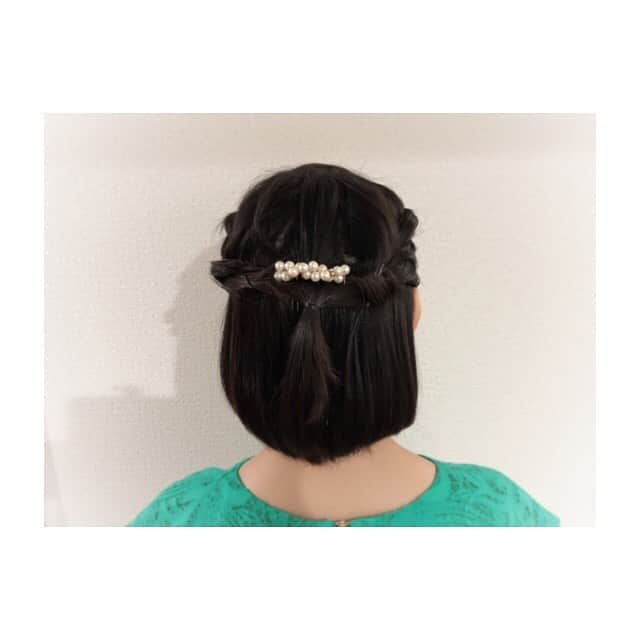 早乙女わかばさんのインスタグラム写真 - (早乙女わかばInstagram)「.﻿ 🎀わかば流ヘアアレンジ🎀﻿ ﻿ 〝ロープ編み 前髪アップ編〟﻿ ﻿ 私くらいの前髪でもアップ出来ちゃいます😊﻿ 前髪をあげると印象が変わりますよね✨﻿ ﻿ ねじったり、編み込んだり、腕が辛くなる💦﻿ 正解です‼️‼️‼️﻿ ﻿ 私も在団中毎朝、腕がつりそうになりながらやってました（笑）﻿ ﻿ でもうまく出来た時には、腕のしんどさなんてどこかに消えてます🤣﻿←ポジティブ精神🌈✨ ﻿ 説明が多くて動画の数が多いですが💦﻿ 良ければ参考にしてください💕﻿ ﻿ #ヘアアレンジ﻿ #簡単﻿ #前髪アップ編﻿ #わかば流」7月14日 20時59分 - s_wakaba.94