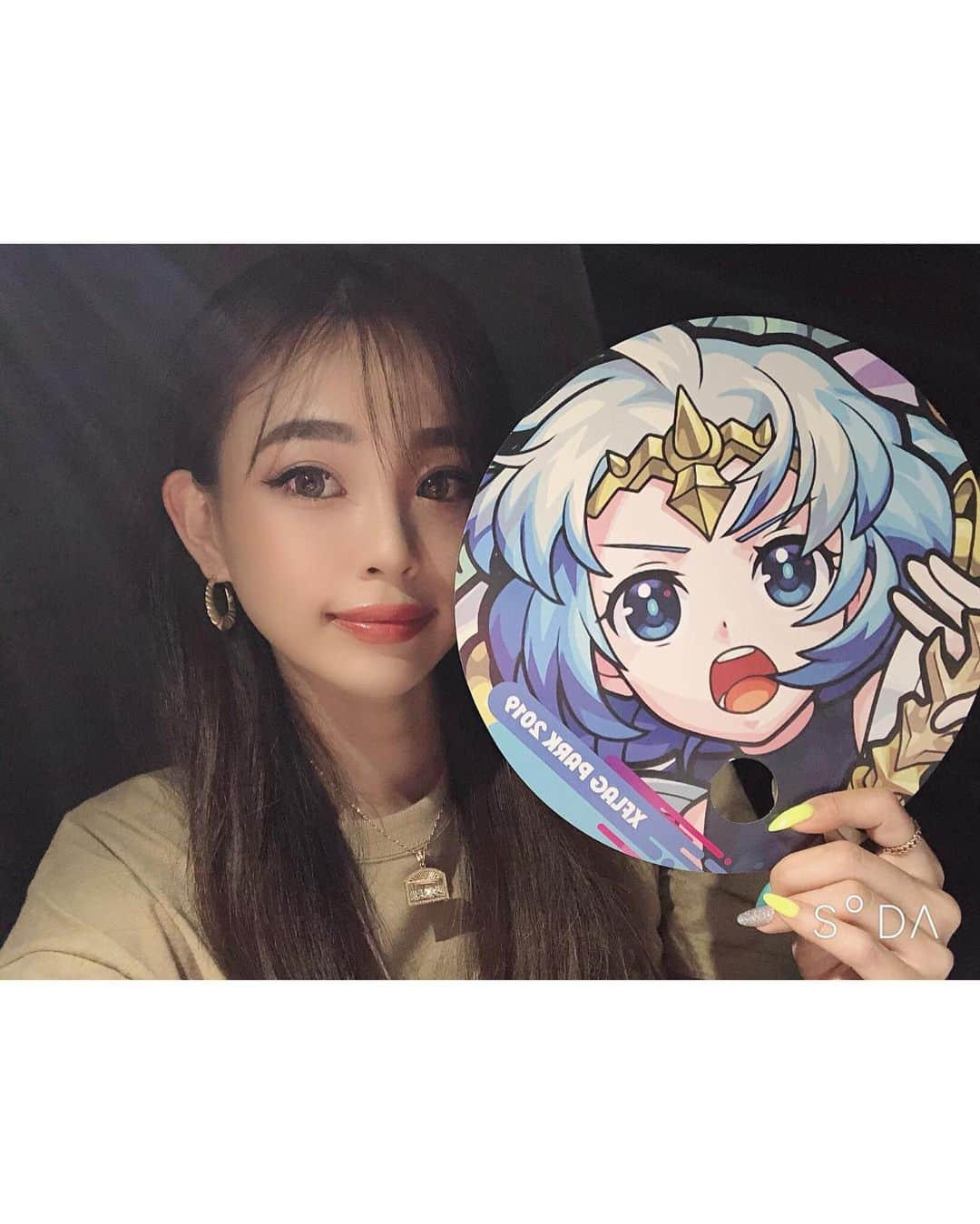 yumiさんのインスタグラム写真 - (yumiInstagram)「. やっほゆみだよ🧫 モンストグランプリの取材に行ってきました🙋‍♂️✨ 大好きなモンスト、何から何までテンション上がった🥺❤️ eスポーツになったモンストの試合はまじやばかった😭✨ 自分のプレイがなんだったのかと思うくらい上手さの次元が違い過ぎて勉強になりました😭✨ DONDONSUSUMUNGAってゆうチームが優勝したんだけど、文句なしの優勝って感じだった🥺✨ 本当にすごい楽しかった✨ 規模もやばいしただのゲームじゃないって感じた✨ モンスト最高ー🥳❤️❤️❤️❤️❤️ 皆さま2日間お疲れ様でした✨ ワタツミのうちわ貰った🐢かわよ😘 . . #モンストGP #モンストグランプリ #モンスト #XFLAGPARK #幕張メッセ #eスポーツ」7月14日 21時05分 - yumiiiiiiiii_