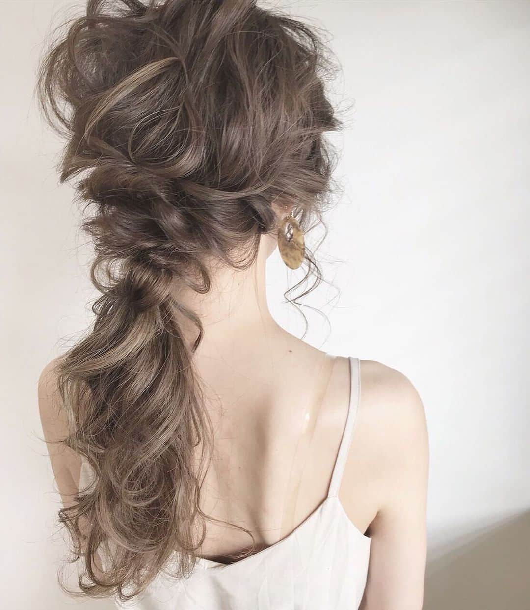 Shotaさんのインスタグラム写真 Shotainstagram ヘアスタイル ヘアアレンジ ヘアメイク ヘアセット お呼ばれ 前撮り 結婚式 ヘアカラー ウェディング 花嫁 外国人風カラー ジゼル セルフアレンジ Fudge 静岡美容院 Arrange Hairarrange