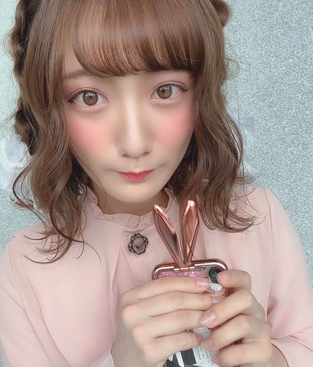 近藤真琴さんのインスタグラム写真 - (近藤真琴Instagram)「・ 恋心。 ・ ・  #ふうねに可愛くヘアメイクしてもらいました #ヘアメイク  #今回のテーマ #恋する乙女 #ドキドキするね  #まこちゃんの事好きになってよ〜 #好きなのに〜 #って感じだね #笑 #はずかしい 🙈笑 #dela #神田風音 #近藤真琴 #アイドル #instagood」7月14日 21時06分 - onakasuitamakochan